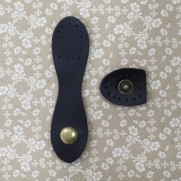 pendientedeunhilo-cierre-cuero-redondoestrechomarrónchocolate